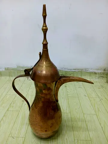 Antique brass dallah