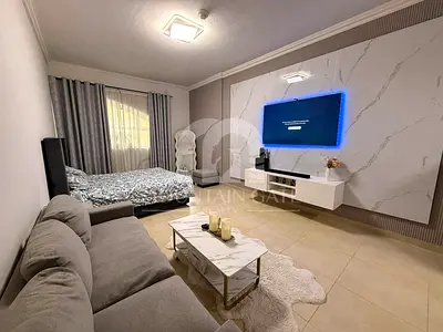 Furnished Rented High Floor Five Hotel View