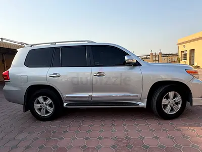 Toyota Land Cruiser GXR 2013 GCC Specs