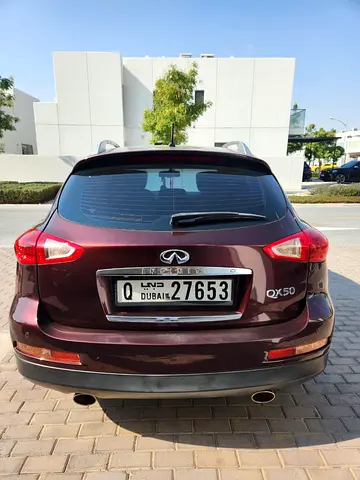 Infiniti QX50 Luxury 2015 | GCC Specs | Well Maintained