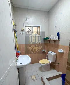 Villa for sale in the Al-Rumaqia area. Area: 14,000 sq ft. Very good location near the mosque and th