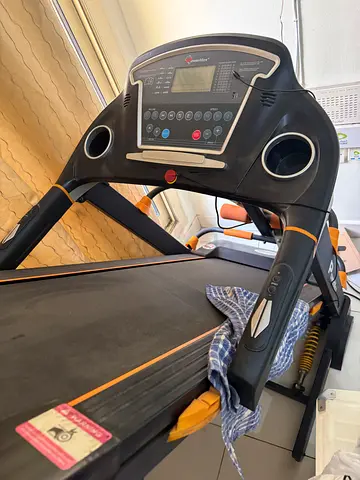 PowerMax Motorized Treadmill – Excellent Working Condition