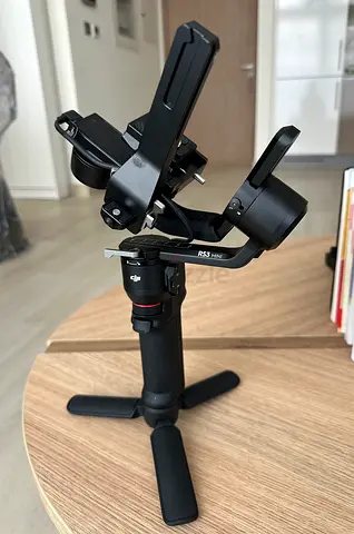DJI RS 3 Mini gimbal stabilizer – excellent working condition