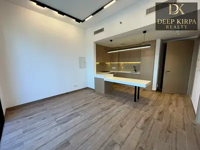 Modern 1 BR | Fitted Kitchen | Pool View | By Ellington