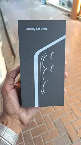 Samsung Galaxy S26 Ultra packaging (sealed?)