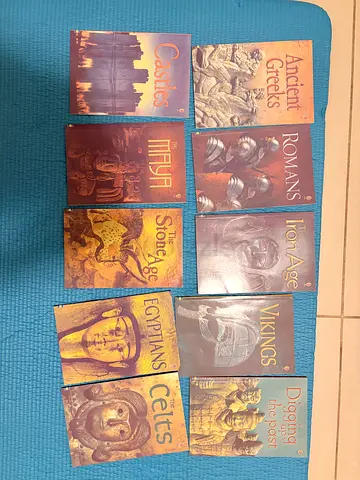Set of 10 history books for kids