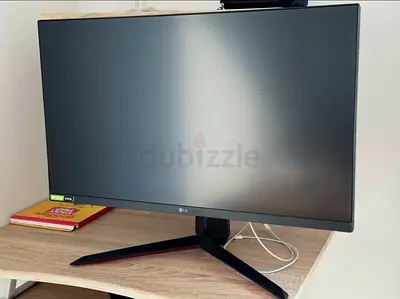 LG 27GP850-B UltraGear QHD Gaming Monitor (Used)