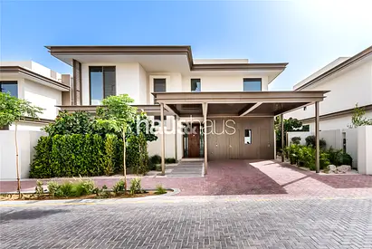 Exclusive | 12 Cheques | All Maintenance Incl