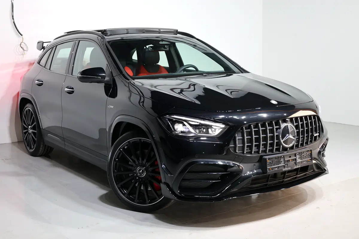 Mercedes-Benz GLA-Class 2025 — photo 1 of 19