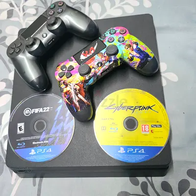 PS4 SILM 1TB TWO CONTROLLER + 2GAMES