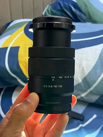 Sony E 18-135mm f3.5