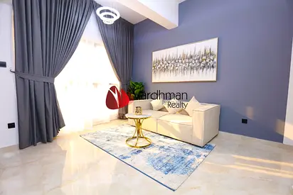 Furnished/Renovated 1 Br |Road Views |Higher Floor