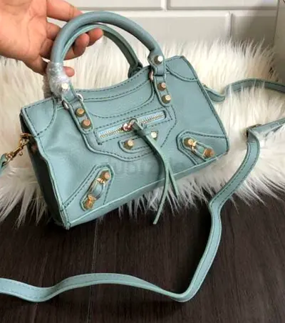 BALENCIAGA City Classic mini bag. Calfskin leather.