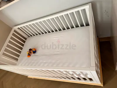 White Wooden Baby Crib with Mattress