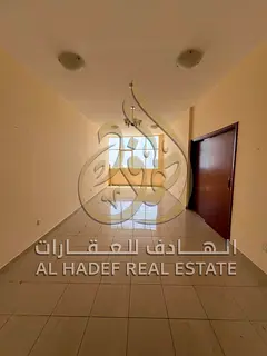 Free parking – Master maid’s room – Laundry room – Storage room – 2 balconies – Built-in