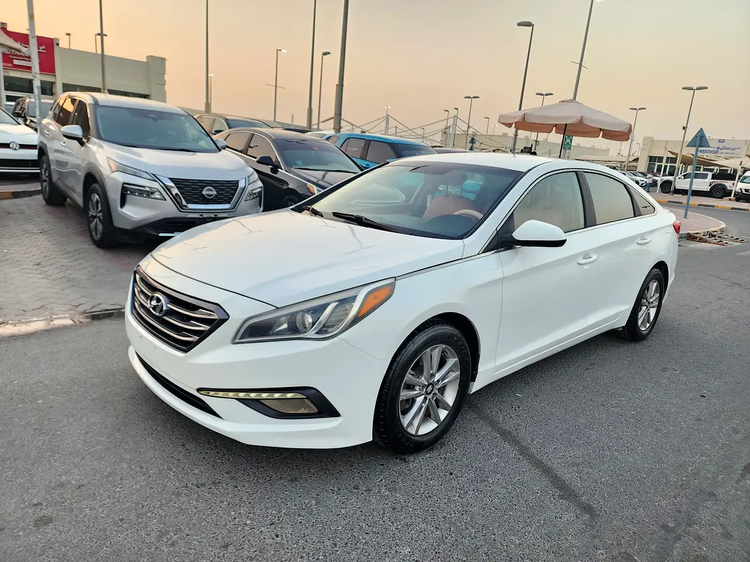 Hyundai Sonata 2017 — photo 1 of 15