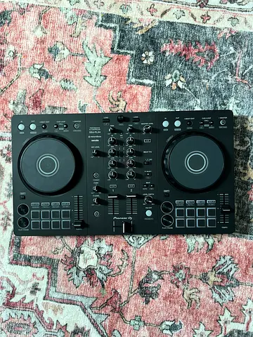 Pioneer DJ FLX 4 - Flawless Condition Only Used Once