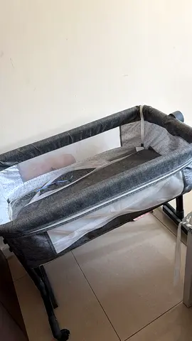 Baby nest mattress with fitted sheet and head support pillow - light grey crown print