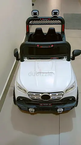 Toy electric car