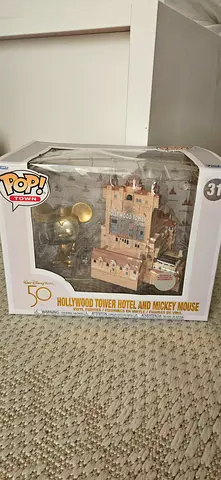 Funko Pop! 50th Anniversary Hollywood Tower Hotel and Mickey Mouse (New in Box)