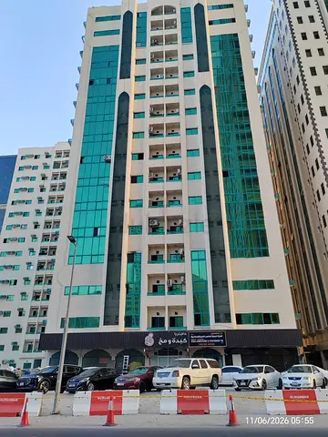 1 Bedroom Flat furnished Available for AED 2500/-  Near Ansar Mall Tawoon Sharjah for 2 months.