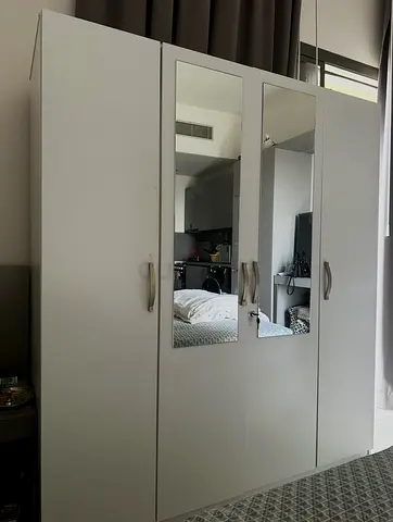 Wardrobe 4 door with Mirror