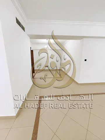 غرفتين وصالة بالمجاز 3 إطلالة بحرية مع بلكونة وستور وغرفة غسيل باركن جيم مسبح 4 دفعات