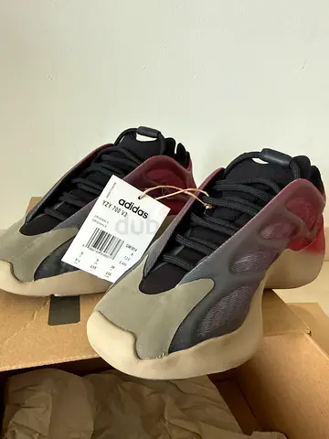 YEEZY 700 - BRAND NEW - Adidas sneakers size 38 -brand new with tags