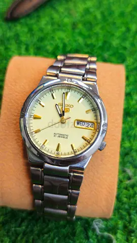 Vintage Seiko 5 Automatic 7s26 Caliber 21-Jewels Japan made Mens watch (Used)
NO BOX NO PAPER
