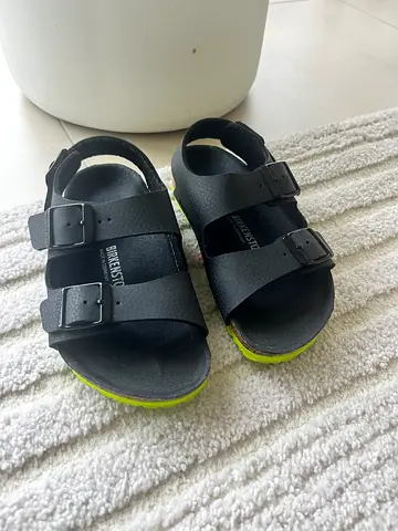 Birkenstock kids Milano sandals size 29