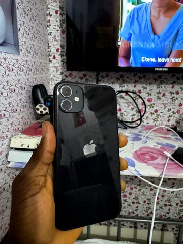 Used iPhone 11 (Black) - Good Condition, Unlocked