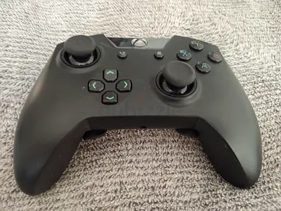 Razer Wolverine Tournament Edition controller for Xbox