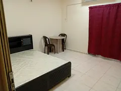 Near Rolla Bus stand/park/Ready to move in/ fully furnished family room.
