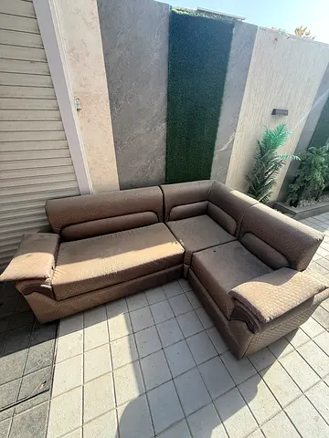 Sofa L for free Ajman