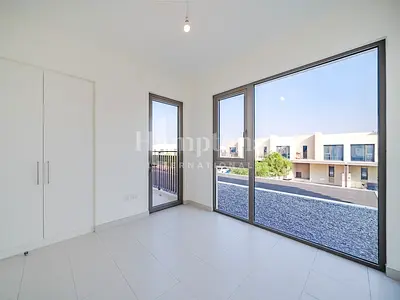 Prime Location | Managed Unit | Ready To Move In