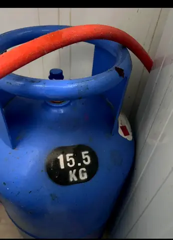 15.5 kg LPG Gas Cylinder with Hose - Used