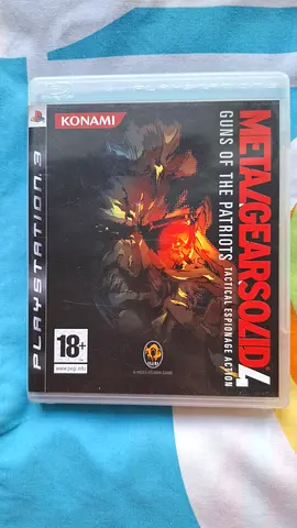 Metal Gear Solid 4: Guns of the Patriots - PS3 (Original Case)