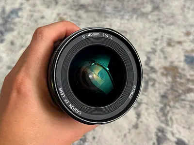 Canon EF 17-40mm f/4L USM lens for sale