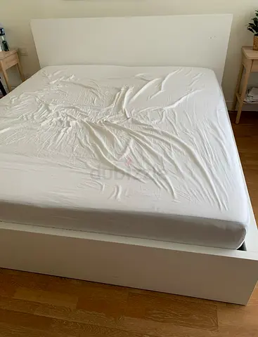 FOR FREE Bed 160x200 with matress
