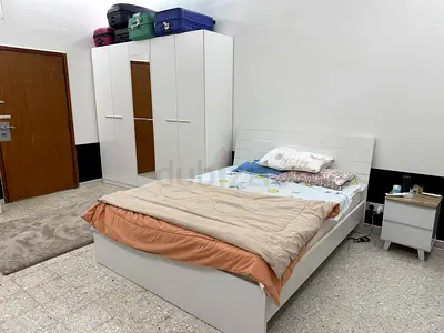 CLEAN, SPACIOUS AND COMFORTABLE ROOM AVAILABLE FOR RENT WITH ATTACHED TOILET - for ladies or couples