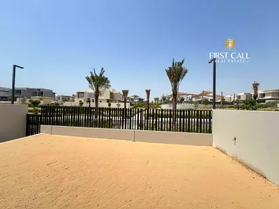 4BR + Maid | Single-Row Corner Townhouse | Close to Park