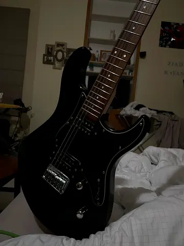 Yamaha PACIFICA120H Electric Guitar - Black