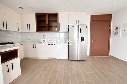 Corner | Townhouse View | Vacant Transfer