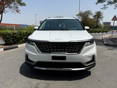 Pristine Kia Carnival LX 2022 | GCC Specs | Low Mileage | Family Van