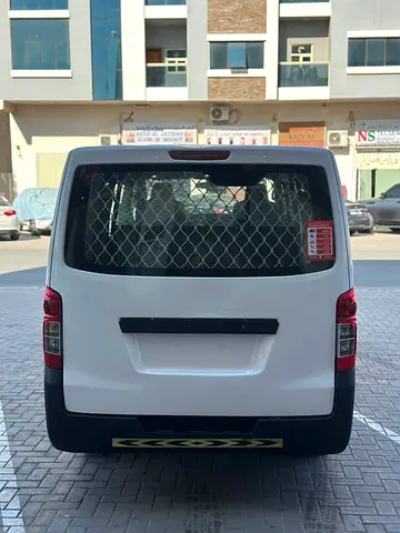صورة مصغرة 5 لـ 2018 Nissan URVAN