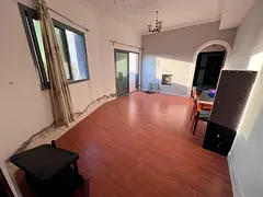 Studio apartment with balcony, split air conditioning, separate kitchen, easy access to Sharjah, Dub