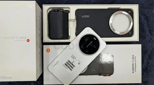 Xiaomi 17 Ultra with kit