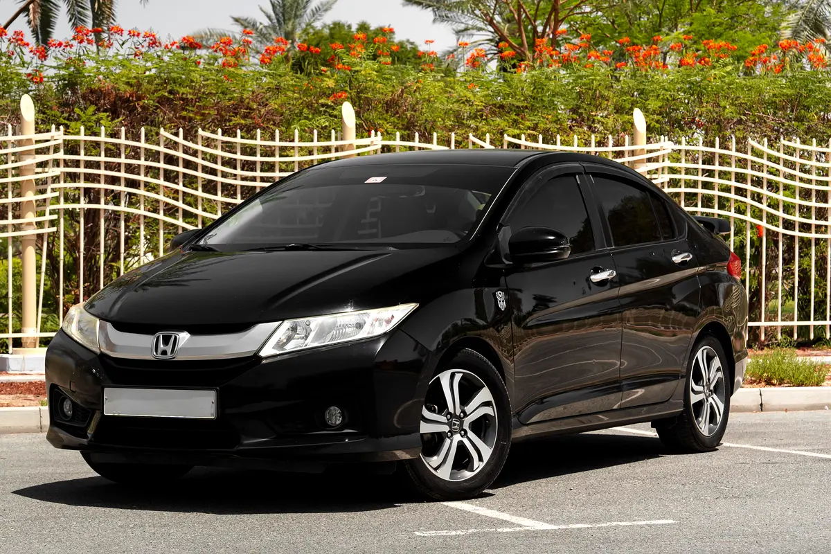 Honda City 2016 — photo 1 of 9