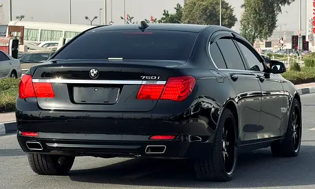 2010 BMW 7-SERIES — фото 7