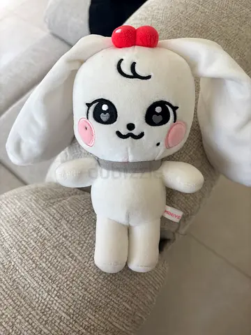 Cute white plush IVE good condition